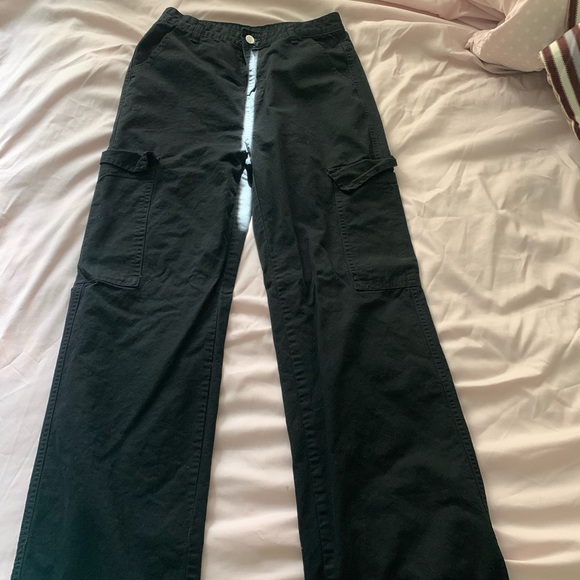 High Waisted Slant Pocket Cargo Jeans 